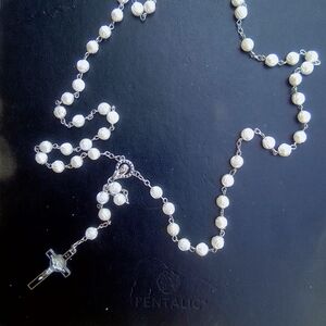 Silver White Pearl Necklace Classic Design